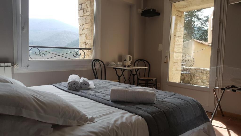 Hotel L'Oustau De La Font Reilhanette Cameră foto
